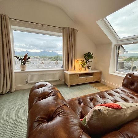 Porthmadog, Sleeps 11, 5 Bedrooms, 5 Bathrooms, Mountain Views Exteriér fotografie