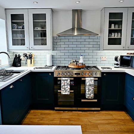 Porthmadog, Sleeps 11, 5 Bedrooms, 5 Bathrooms, Mountain Views Exteriér fotografie
