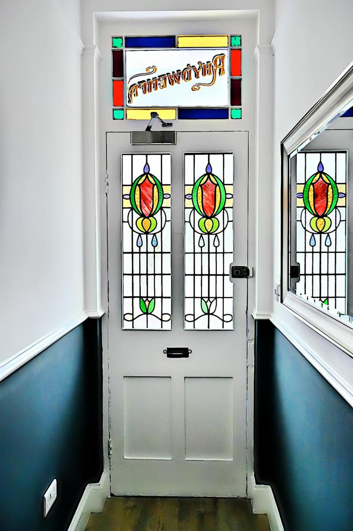 Porthmadog, Sleeps 11, 5 Bedrooms, 5 Bathrooms, Mountain Views Exteriér fotografie