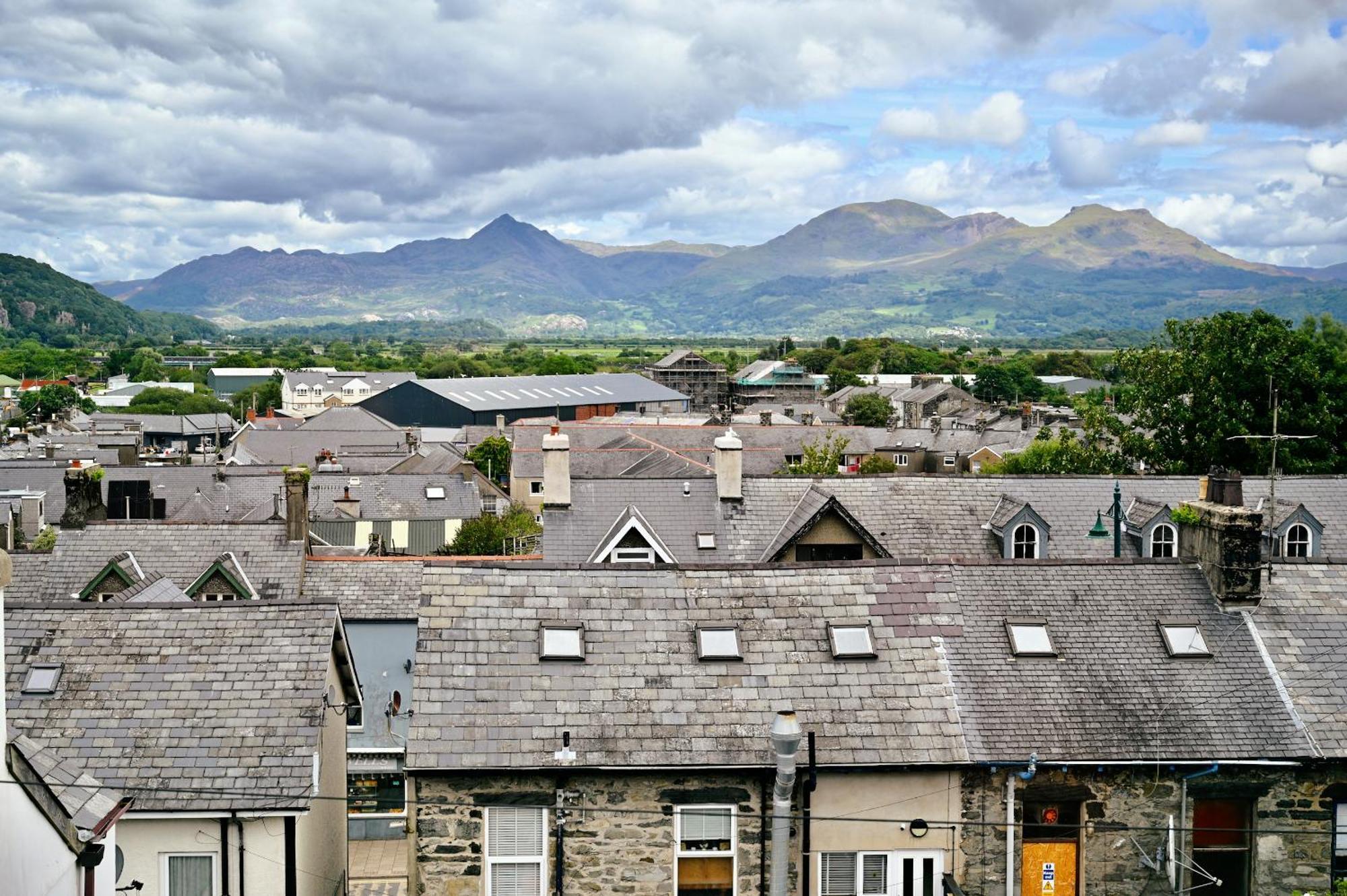 Porthmadog, Sleeps 11, 5 Bedrooms, 5 Bathrooms, Mountain Views Exteriér fotografie